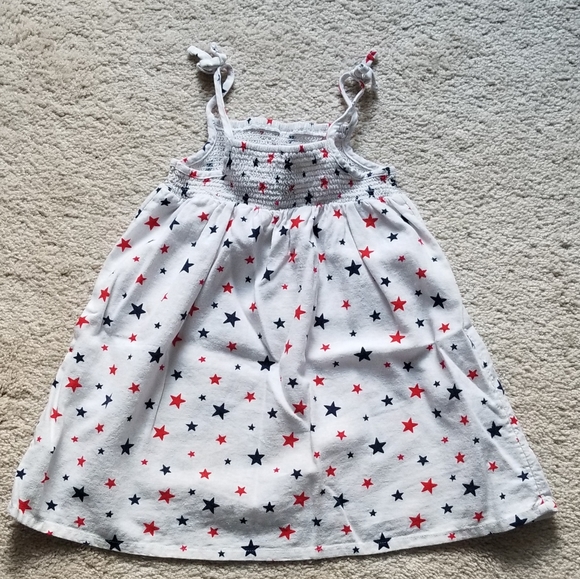 Little Girl's Star Dress - Picture 2 of 3